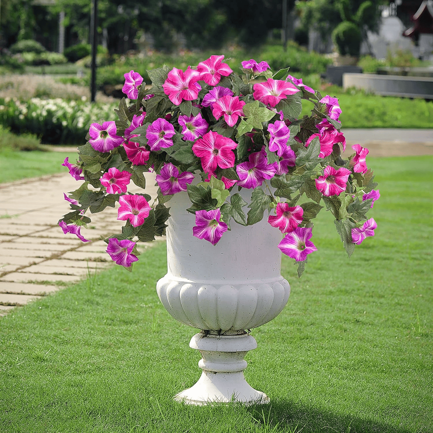 🔥Silk Artificial Petunias for Spring – UV Resistant, Long-Lasting Colors